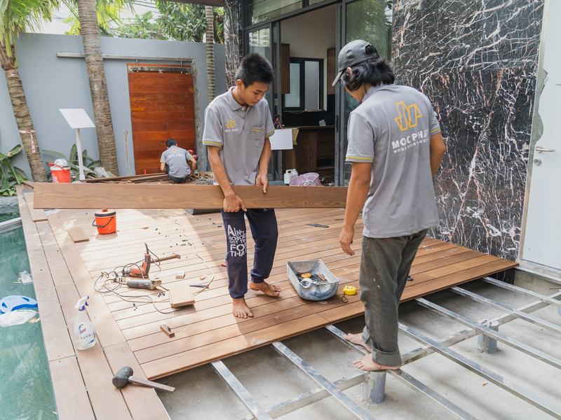 Finished deck builders job for a Ames homeowner